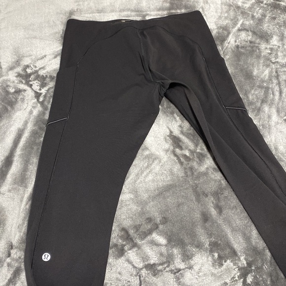 Lululemon Speed Up Legging 28” - Picture 4 of 7